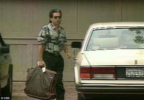 robert kardashian louis vuitton bag oj|what happened to oj's bag.